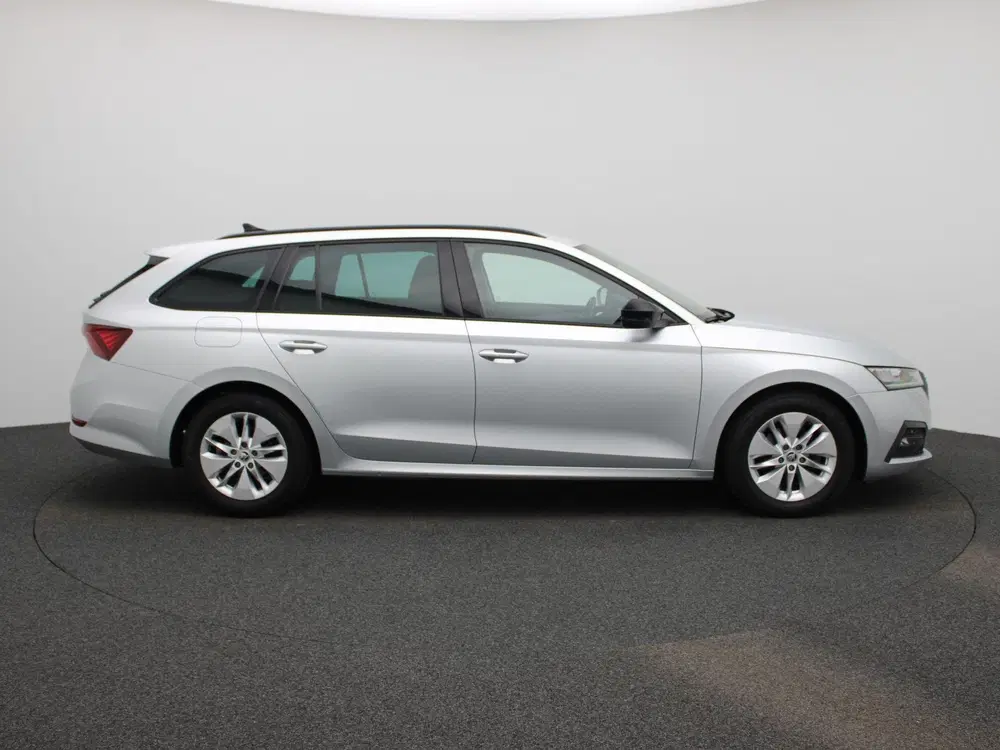 Skoda Octavia 2.0 CRTDI 110kW DSG7 Clever uit 2023, foto 6