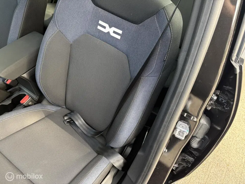 Dacia Duster 1.8 hybrid AUTOMAAT uit 2026, foto 5