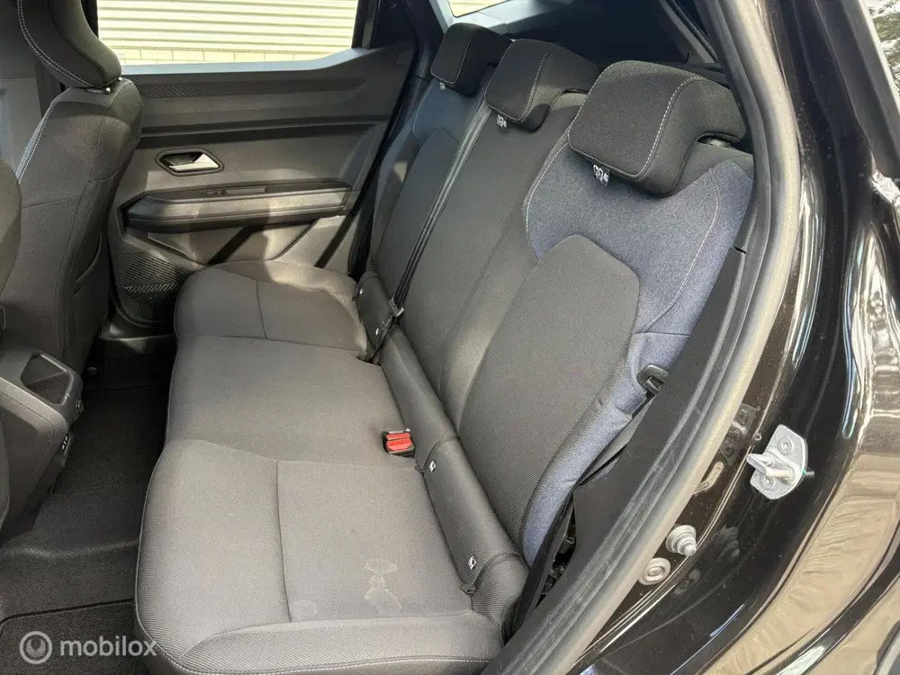 Dacia Duster 1.8 hybrid AUTOMAAT uit 2026, foto 8
