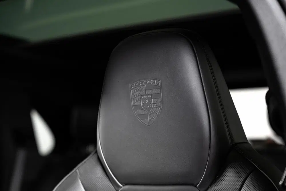 Porsche Cayenne 3.0 E-Hybrid uit 2022, foto 13