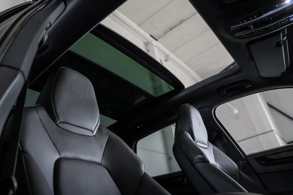 Porsche Cayenne 3.0 E-Hybrid uit 2022, foto 14