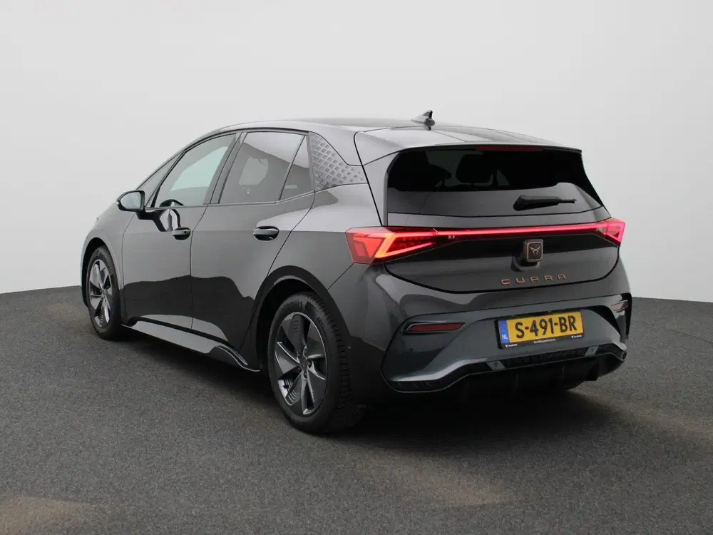 Cupra Born Business 62 kWh AUTOMAAT uit 2022, foto 2