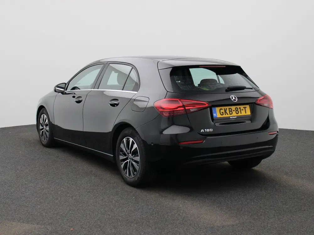 Mercedes-Benz A-Klasse 180 Star Edition uit 2024, foto 2