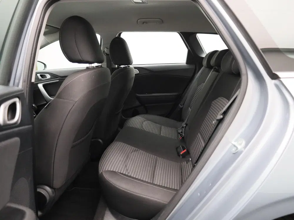 Kia Ceed 1.0 T-GDi MHEV DynamicLine uit 2023, foto 10