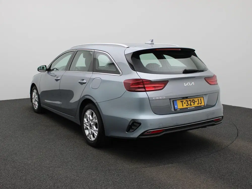 Kia Ceed 1.0 T-GDi MHEV DynamicLine uit 2023, foto 2