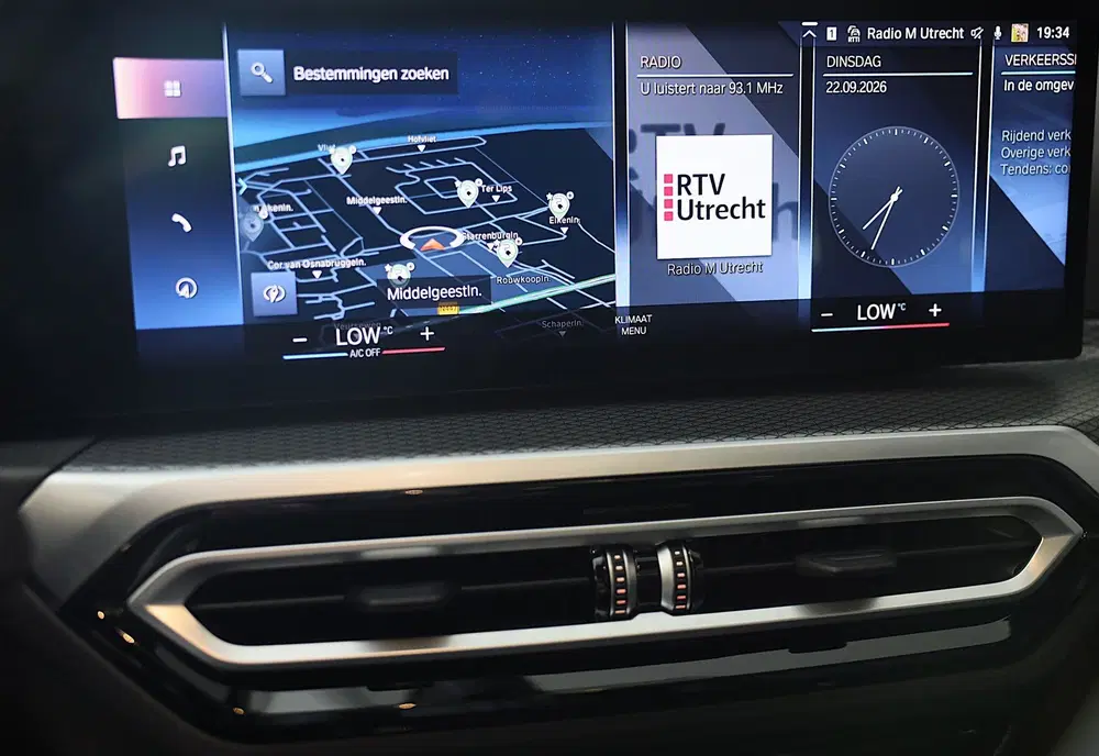 BMW 3-serie 320e M Line uit 2022, foto 10