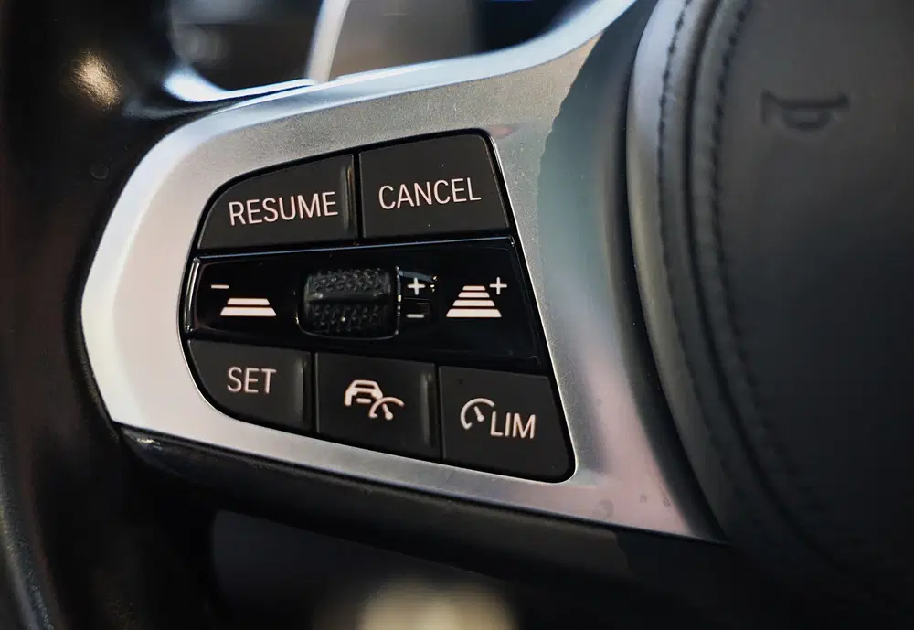 BMW 3-serie 320e M Line uit 2022, foto 15