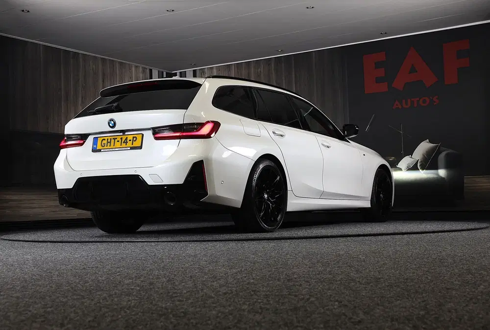 BMW 3-serie 320e M Line uit 2022, foto 5