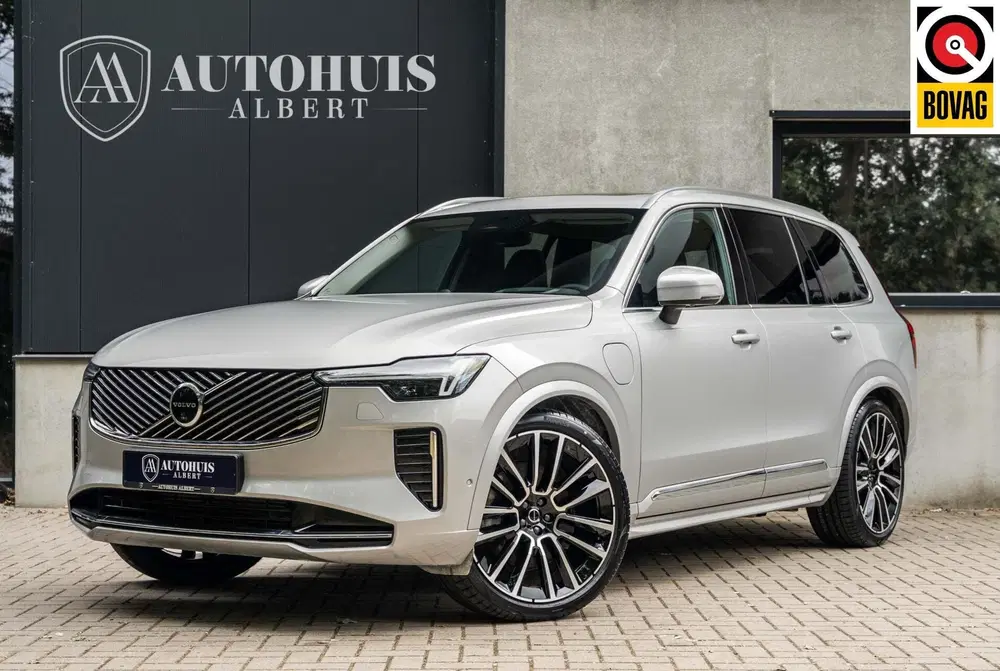 Volvo XC90 T8 Plus Bright B&W Pano Lucht 360 HUD Trek uit 2025