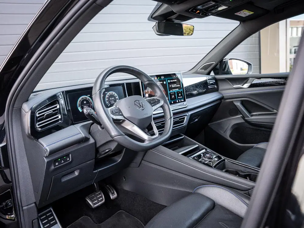 Volkswagen Tiguan 1.5 eTSI 3x R-Line Edition uit 2024, foto 2
