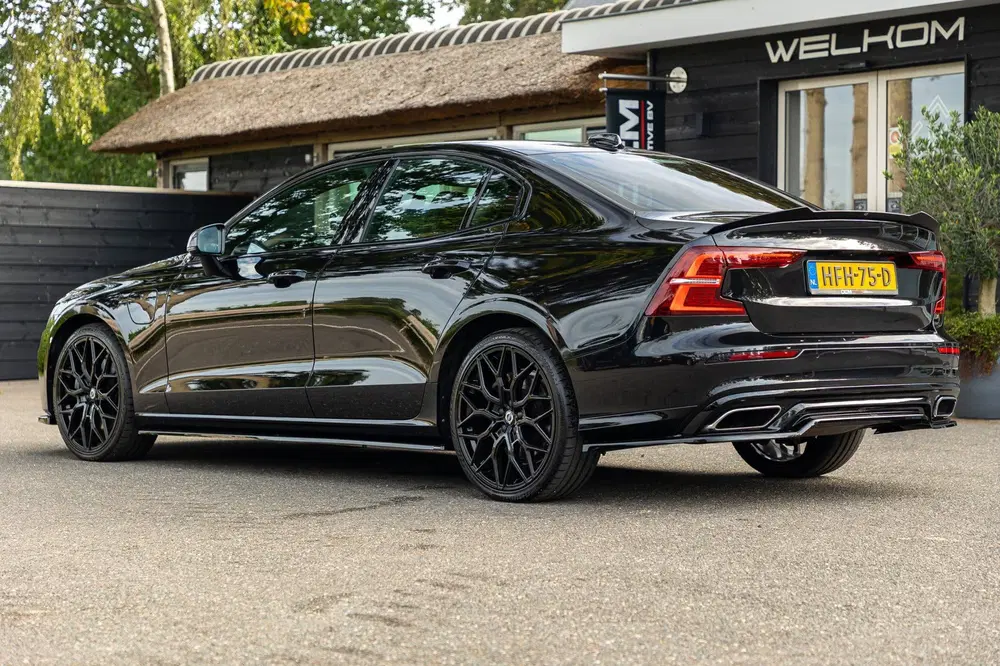 Volvo S60 2.0 Recharge T6 AWD R-Design 20inch I Maxt uit 2021, foto 5