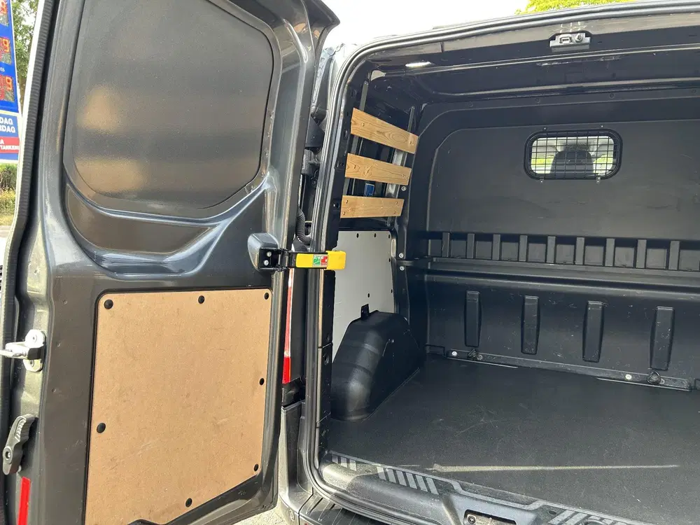 Ford Transit Custom 320 2.0 TDCI L1H1 Sport DC uit 2022, foto 12