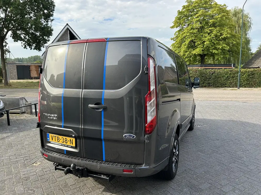 Ford Transit Custom 320 2.0 TDCI L1H1 Sport DC uit 2022, foto 6