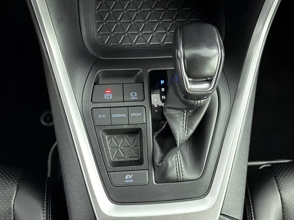 Toyota RAV 4 2.5 Hybrid Active Luxury uit 2020, foto 9