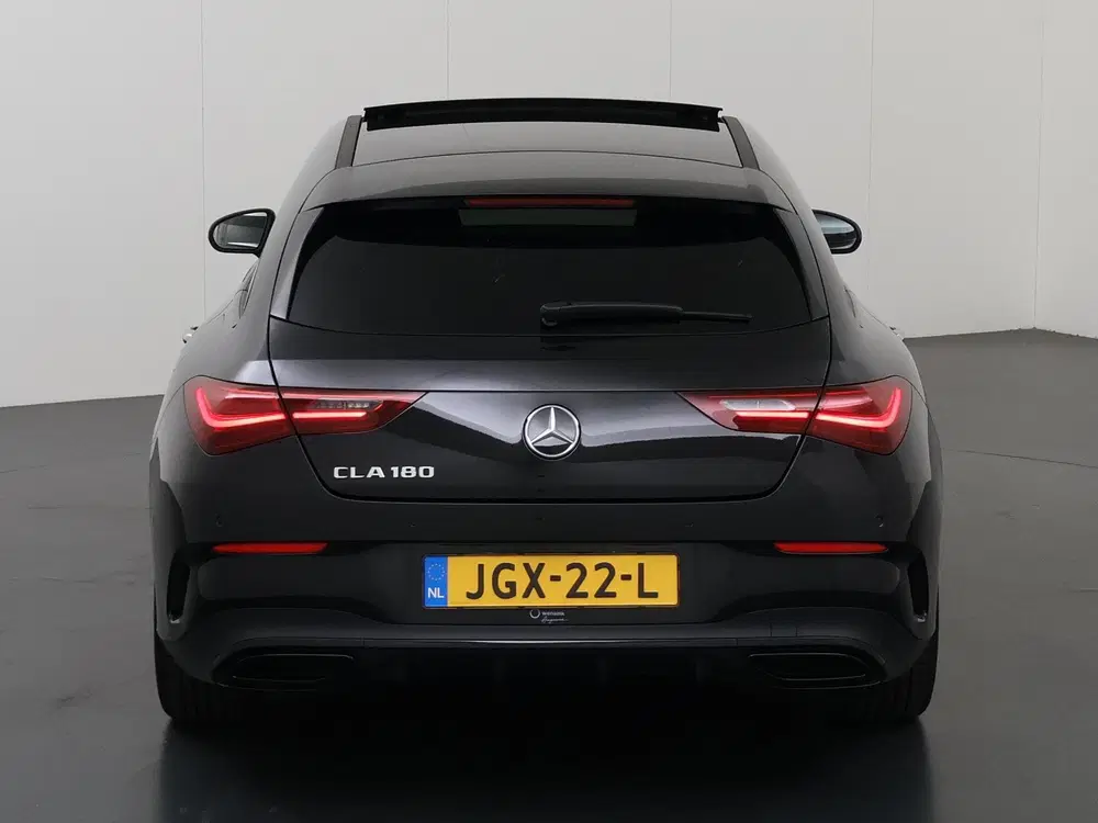 Mercedes-Benz CLA 180 Business Solutio uit 2025, foto 4