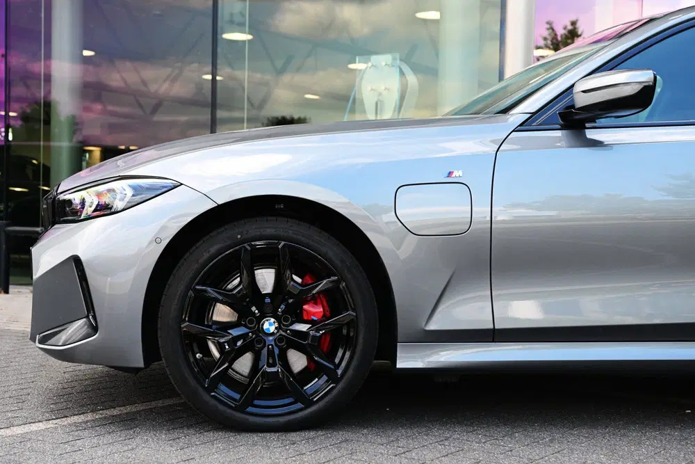 BMW 3-serie 330e M Sport Automaat uit 2025, foto 7