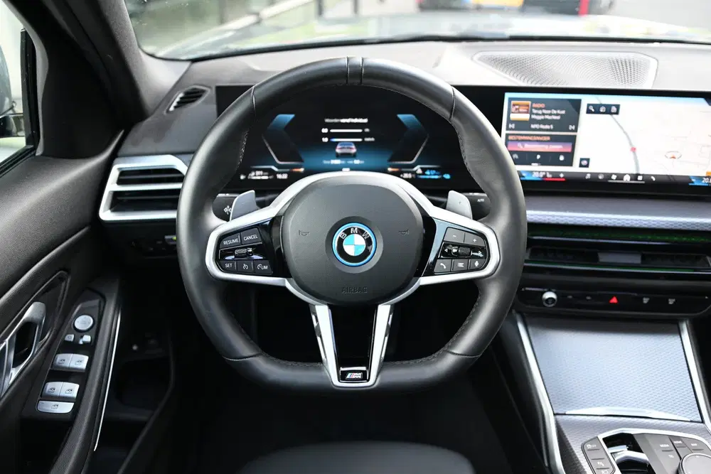 BMW 3-serie 330e M Sport Automaat uit 2025, foto 8