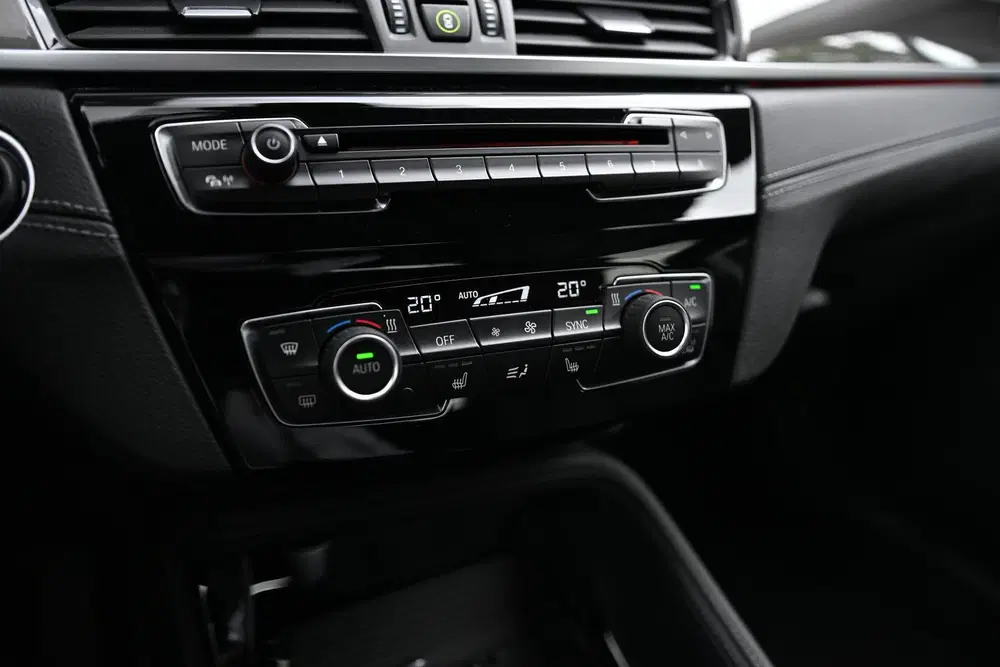 BMW X1 sDrive20i xLine Automaat uit 2019, foto 14