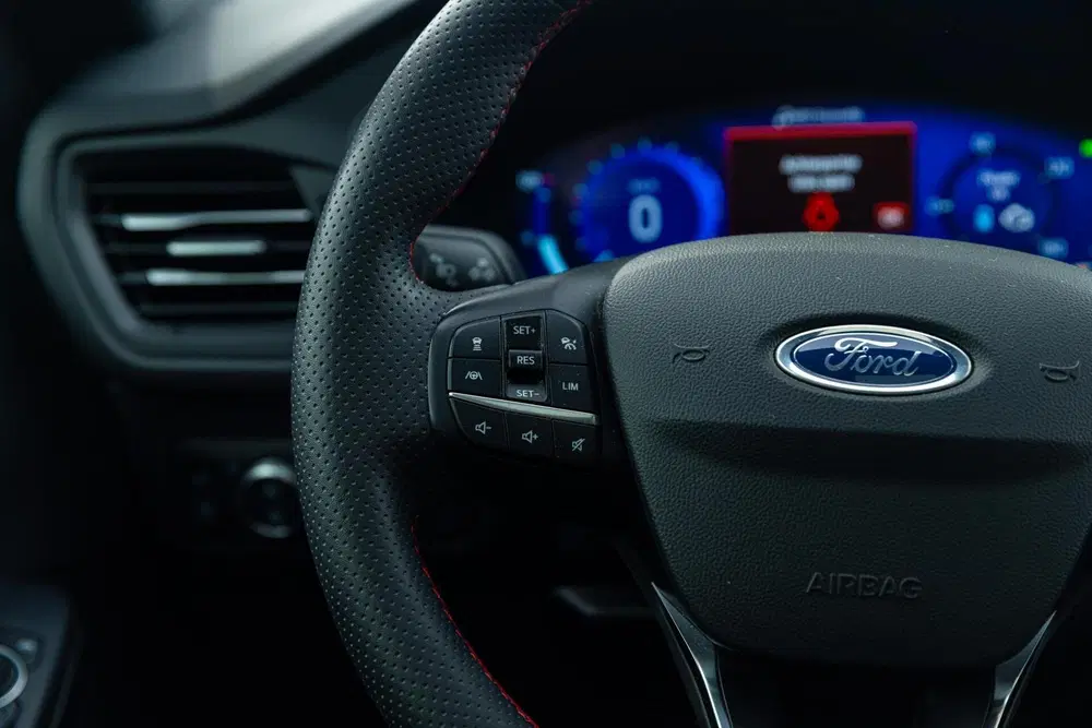 Ford Kuga 2.5 PHEV ST-Line X PANO TREKHAAK ADAPTIVE uit 2023, foto 11