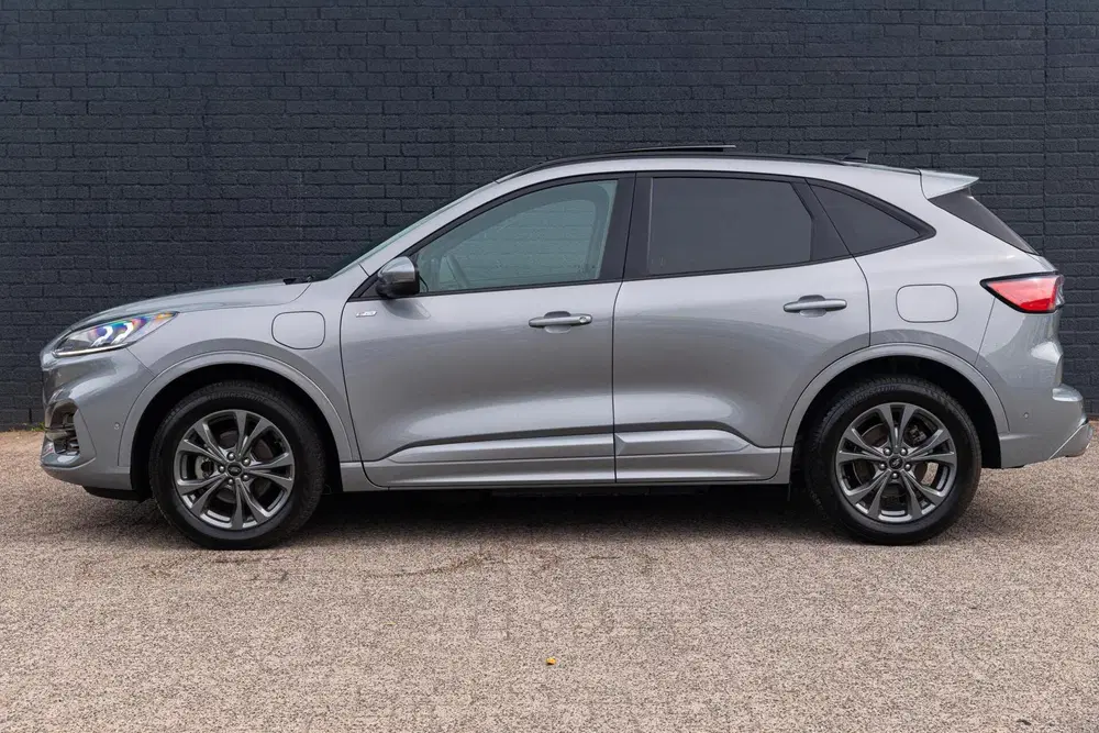 Ford Kuga 2.5 PHEV ST-Line X PANO TREKHAAK ADAPTIVE uit 2023, foto 9