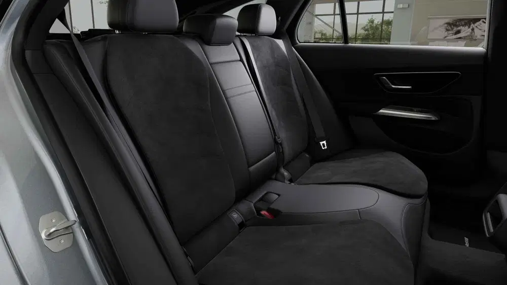 Mercedes-Benz E-Klasse 300 e Business Solution AMG uit 2026, foto 11