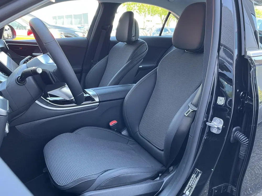 Mercedes-Benz C-Klasse 300 e Business Line uit 2025, foto 10