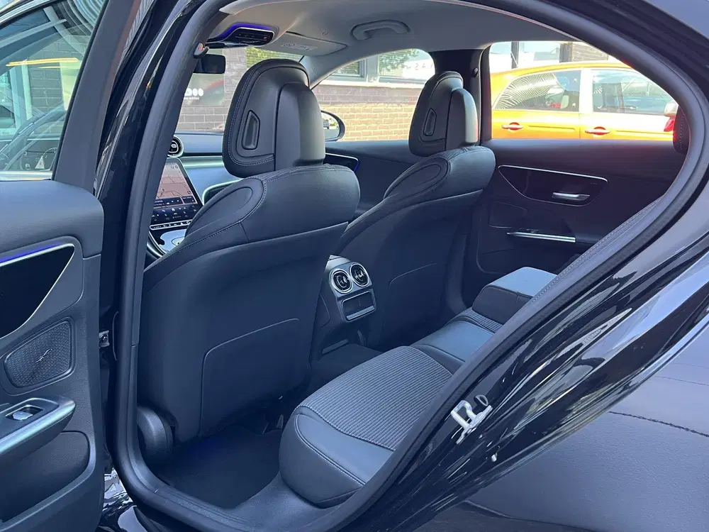 Mercedes-Benz C-Klasse 300 e Business Line uit 2025, foto 11