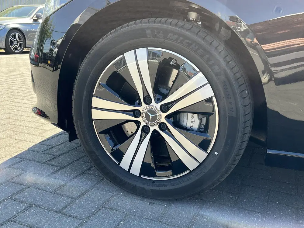 Mercedes-Benz C-Klasse 300 e Business Line uit 2025, foto 5