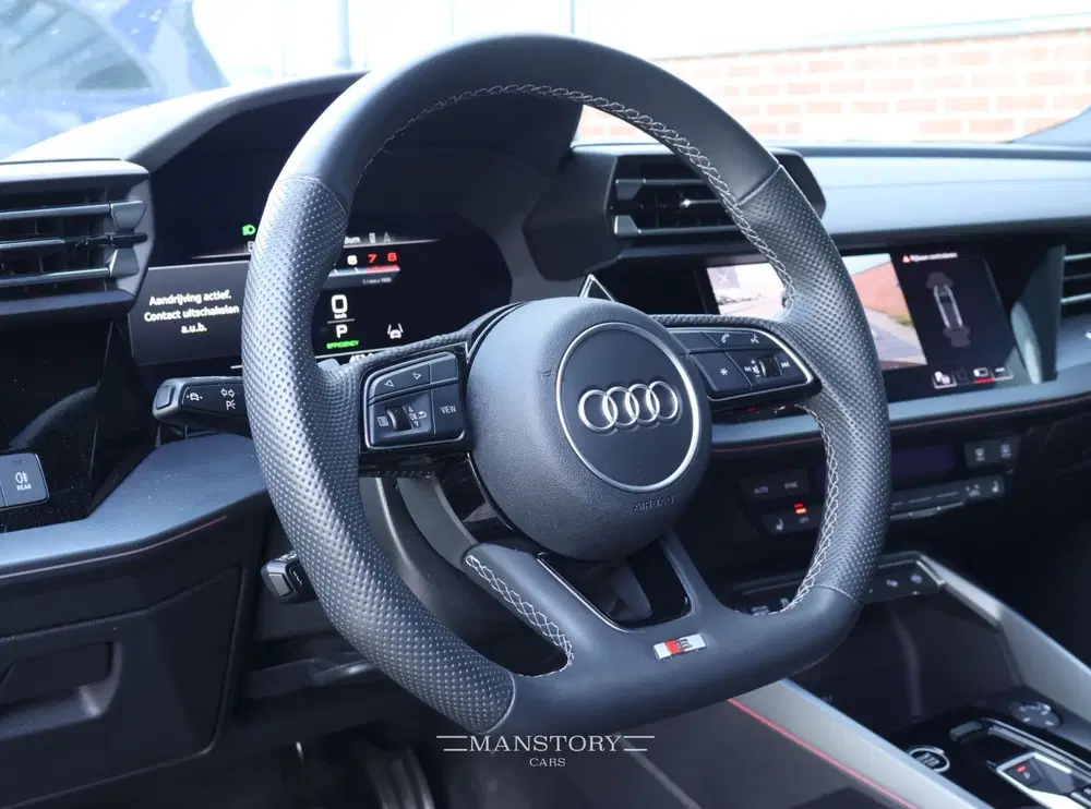 Audi A3 35 TFSI 3xS-Line uit 2024, foto 2