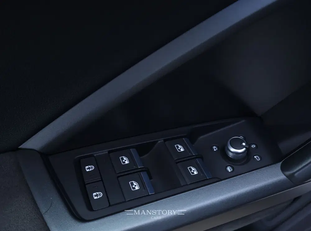 Audi RS Q3 uit 2021, foto 15