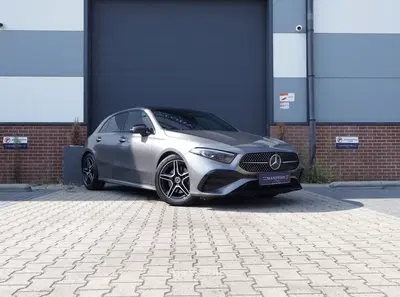 Mercedes-Benz A-Klasse 220 4MATIC AMG Line uit 2023