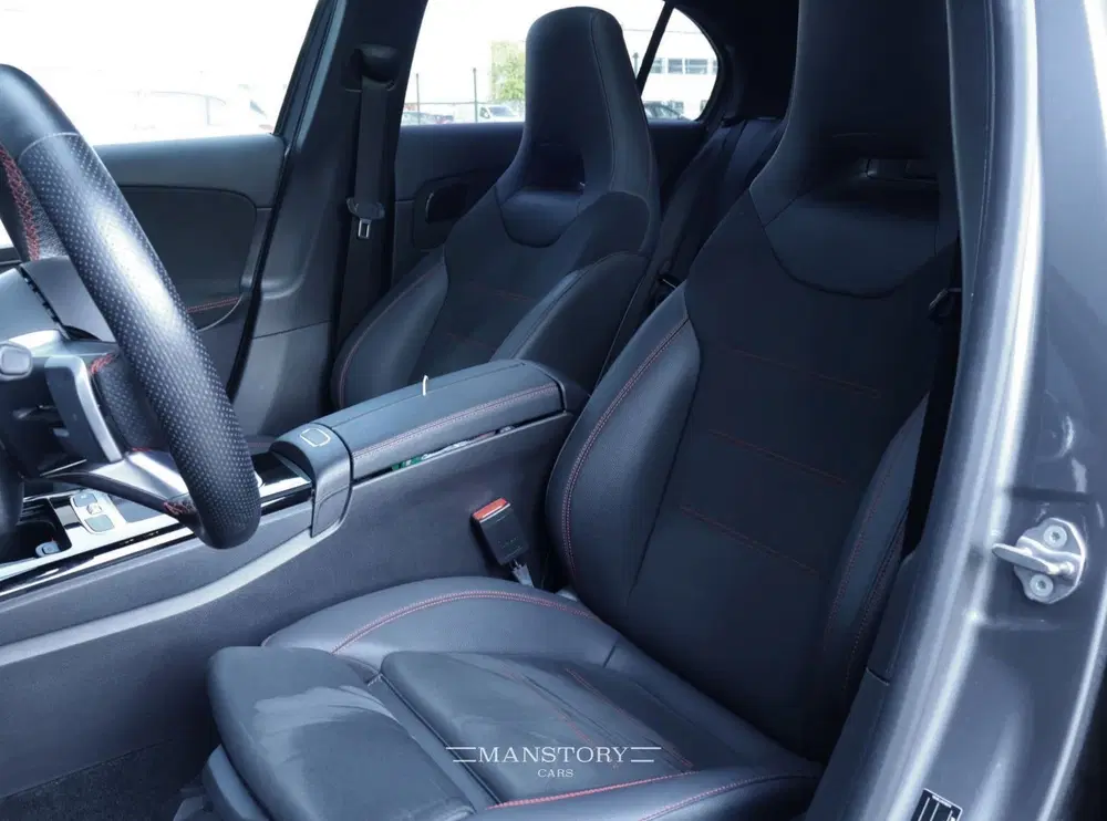 Mercedes-Benz A-Klasse 220 4MATIC AMG Line uit 2023, foto 6