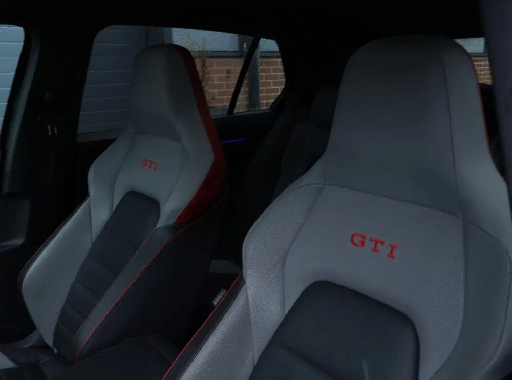Volkswagen Golf GTI Clubsport 2.0 TSI uit 2023, foto 5