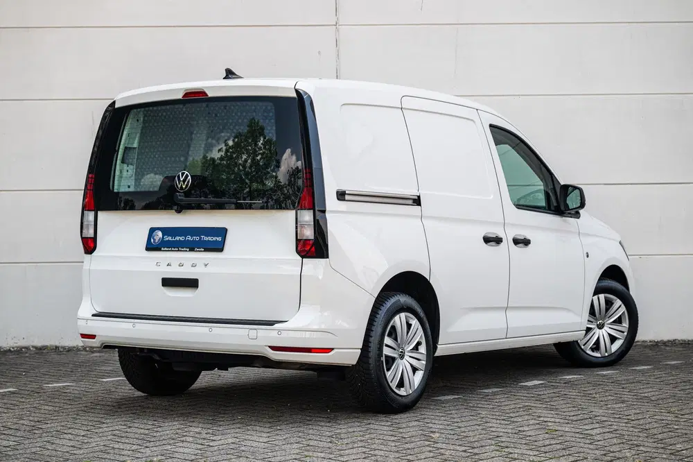 Volkswagen Caddy 1.5 TSI 114pk DSG Comfort uit 2023, foto 2