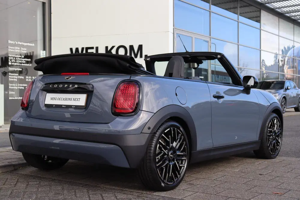 Mini Cabrio Cooper C Automaat uit 2026, foto 9
