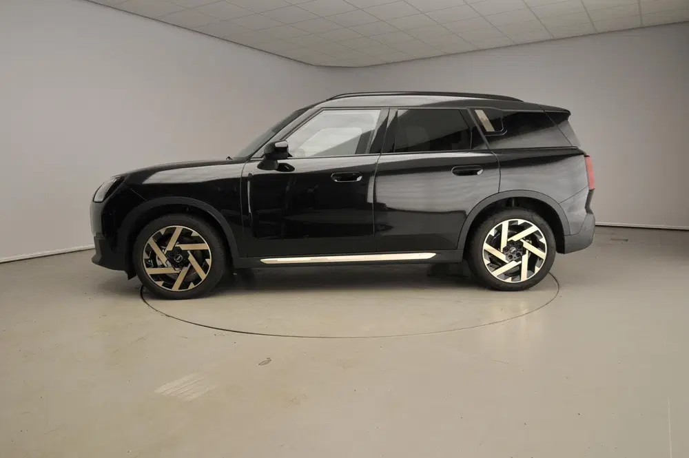Mini Countryman 1.5 C Favoured M Comfort Access uit 2026, foto 2
