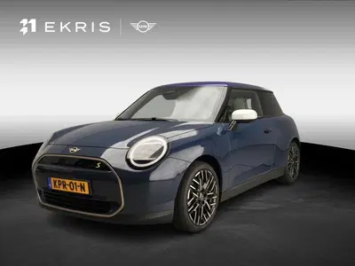 Mini Cooper SE Cooper SE Favoured M 54.2 kWh Panoramadak uit 2026