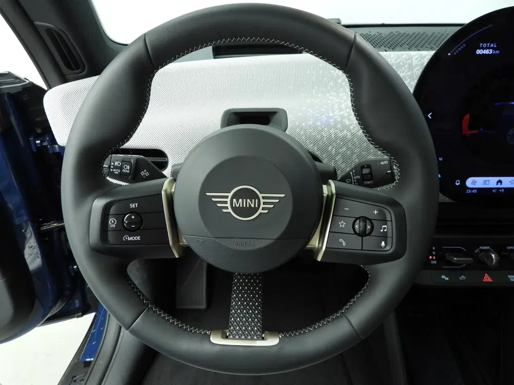 Mini Cooper SE Cooper SE Favoured M 54.2 kWh Panoramadak uit 2026, foto 11