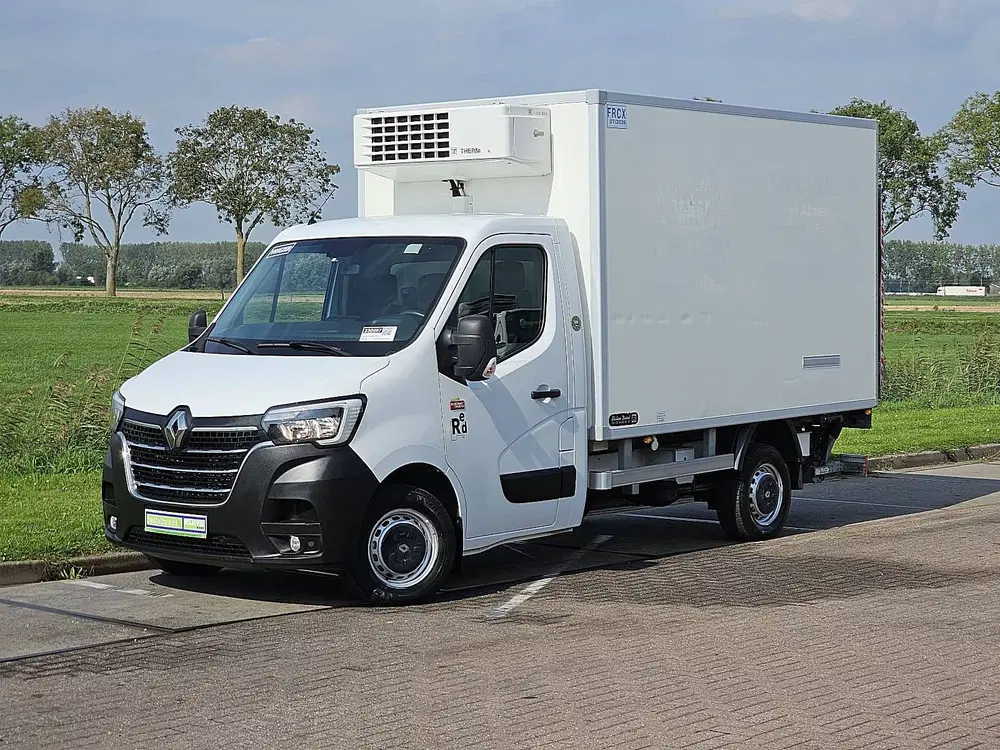 Renault Master 2.3 Koelwagen uit 2020, foto 2