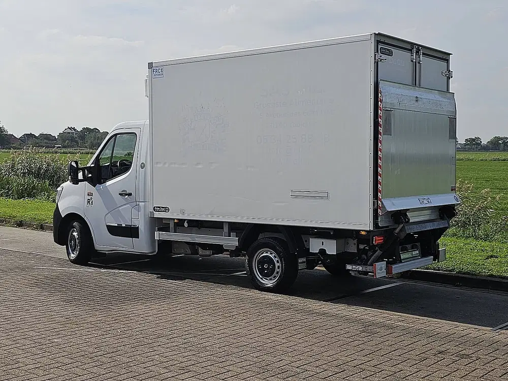 Renault Master 2.3 Koelwagen uit 2020, foto 6