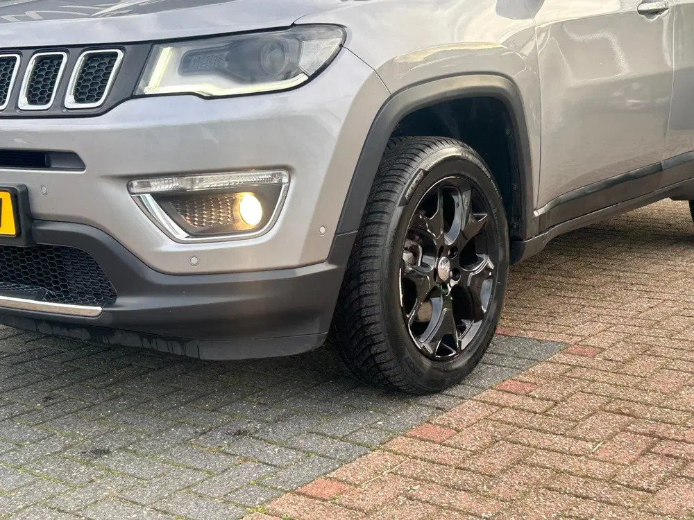 Jeep Compass 1.4 MultiAir Limited 4x4 Aut uit 2019, foto 4