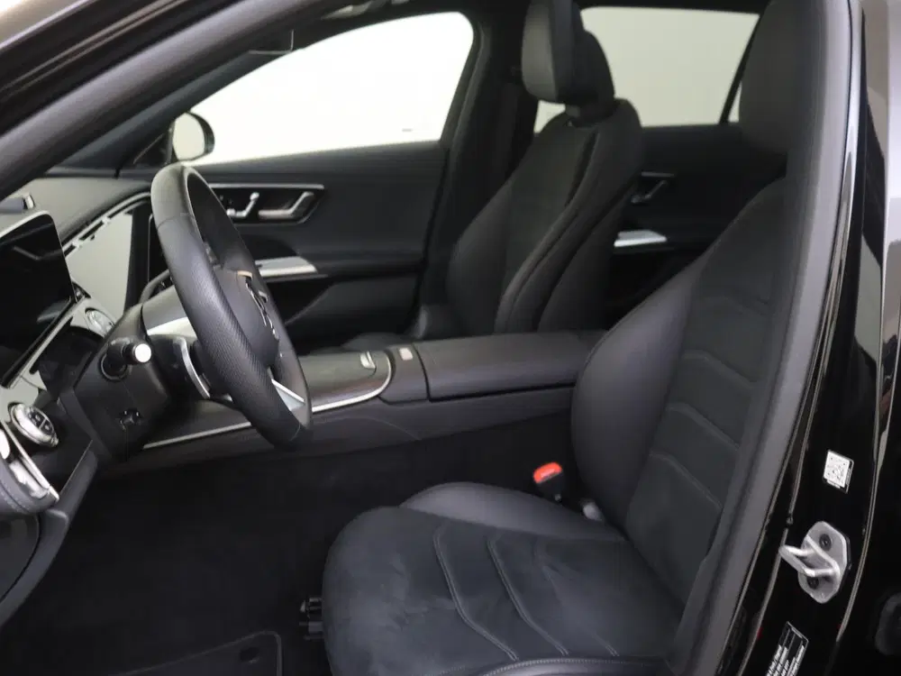 Mercedes-Benz E-Klasse 300 e Sport Edition uit 2025, foto 11