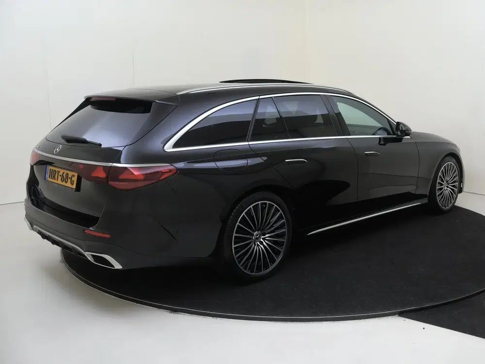 Mercedes-Benz E-Klasse 300 e Sport Edition uit 2025, foto 4
