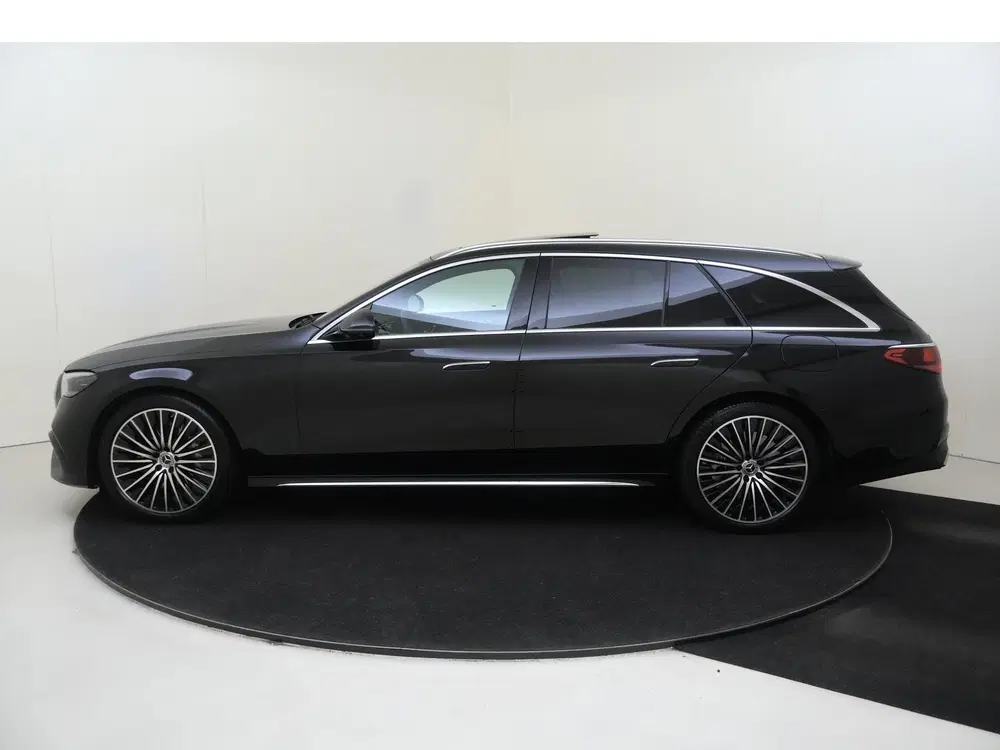 Mercedes-Benz E-Klasse 300 e Sport Edition uit 2025, foto 8