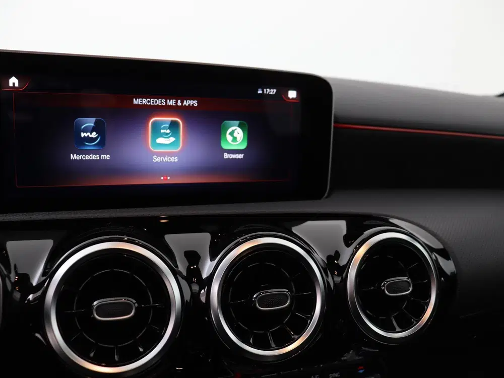 Mercedes-Benz A-Klasse 180 Business Solution AMG Night Upgra uit 2019, foto 12