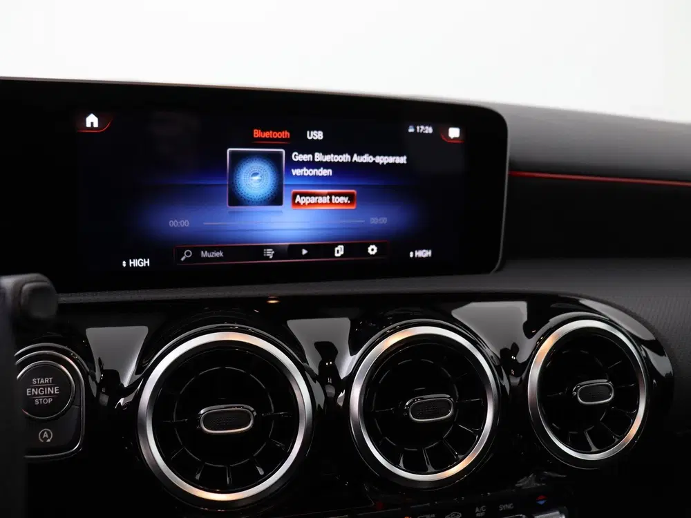 Mercedes-Benz A-Klasse 180 Business Solution AMG Night Upgra uit 2019, foto 14