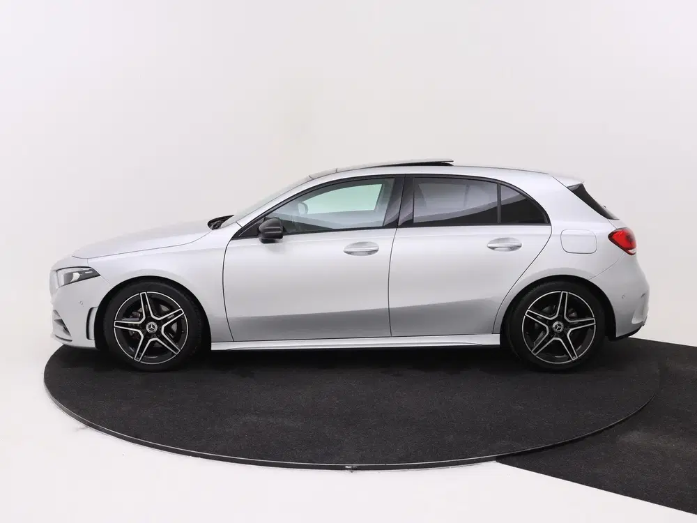 Mercedes-Benz A-Klasse 180 Business Solution AMG Night Upgra uit 2019, foto 2