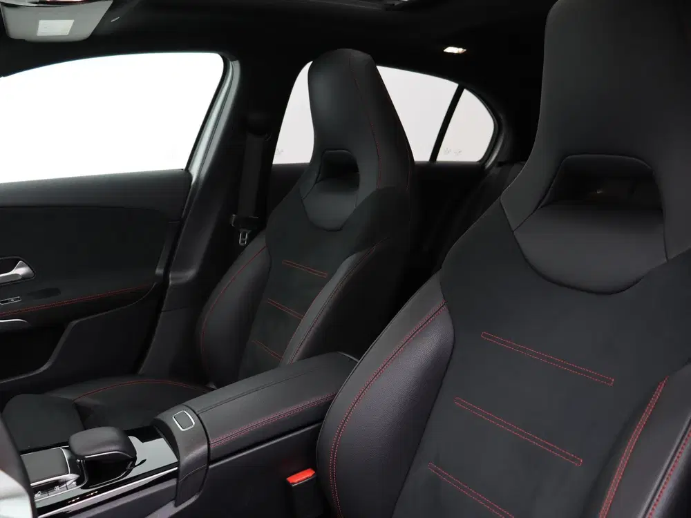 Mercedes-Benz A-Klasse 180 Business Solution AMG Night Upgra uit 2019, foto 3