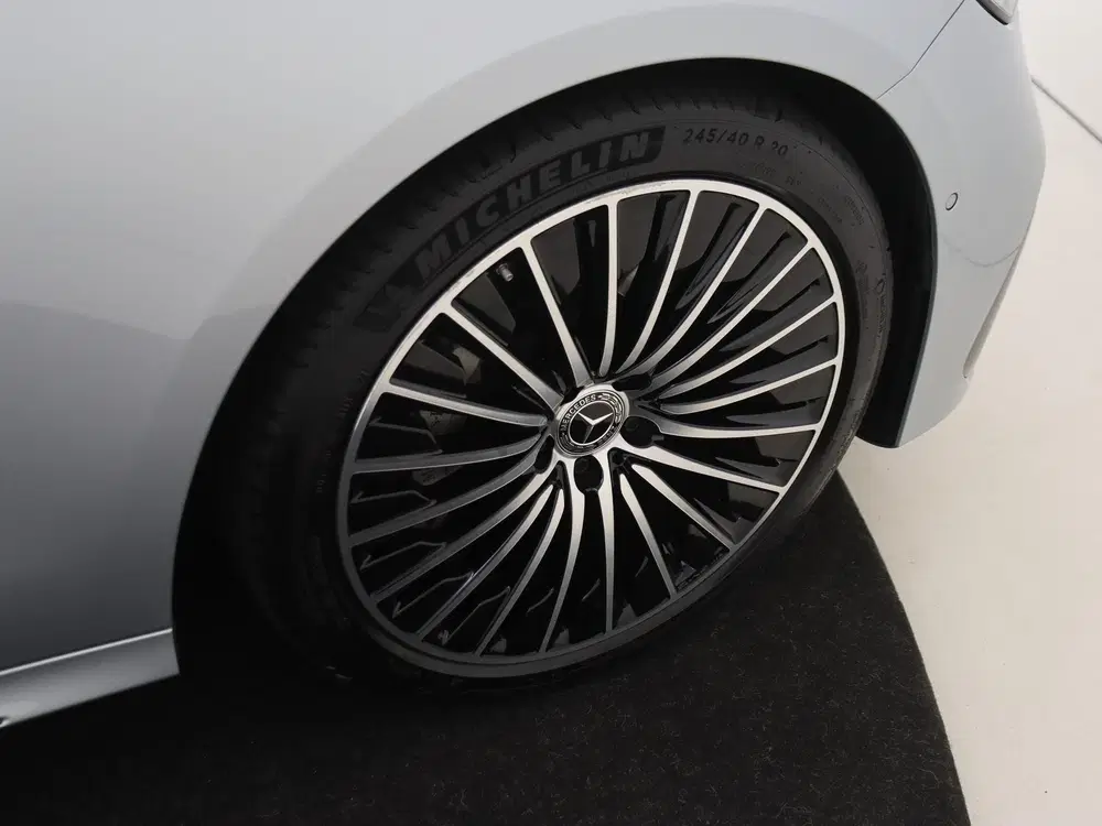 Mercedes-Benz E-Klasse 300 e Sport Edition uit 2025, foto 10