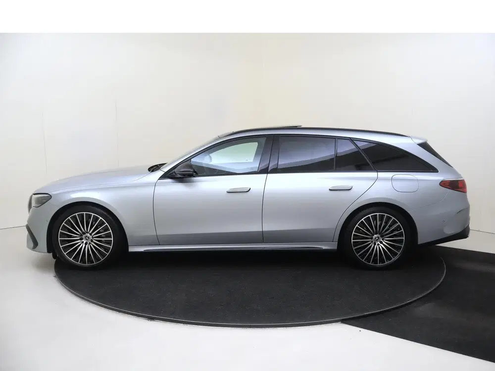 Mercedes-Benz E-Klasse 300 e Sport Edition uit 2025, foto 8
